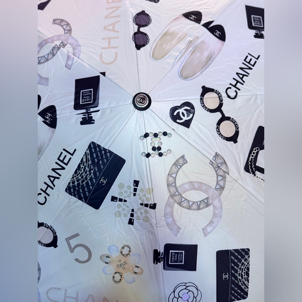Chanel beauty white fashionable umbrella - Picture 5 of 6